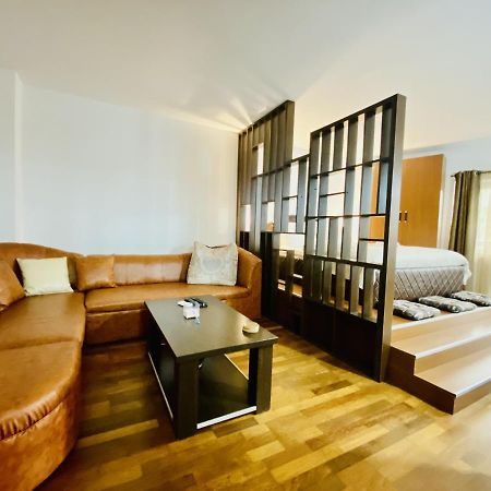 Central & Comfortable Studio Targoviste Exterior photo